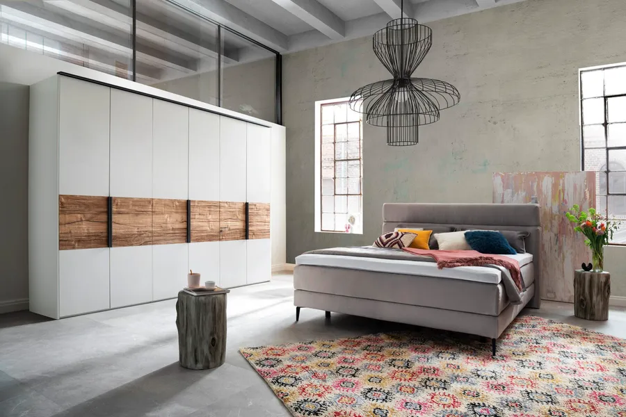 Schlafzimmer einrichten: Bett, Schrank, Licht und Atmosphäre