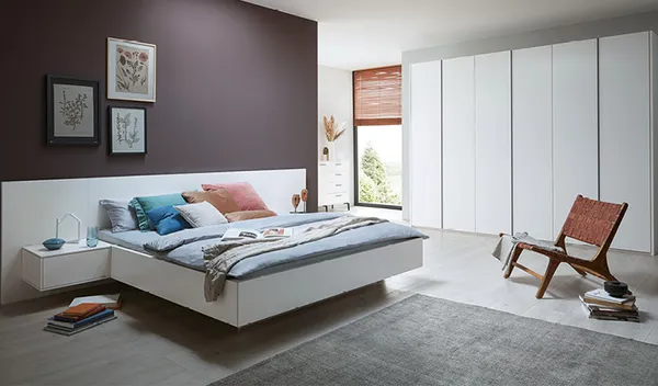 Schlafzimmer planen: Bett, Stauraum, Material, Licht